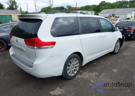 2011 Toyota Sienna Le from USA, damaged, VIN 5TDJK3DC3BS019775